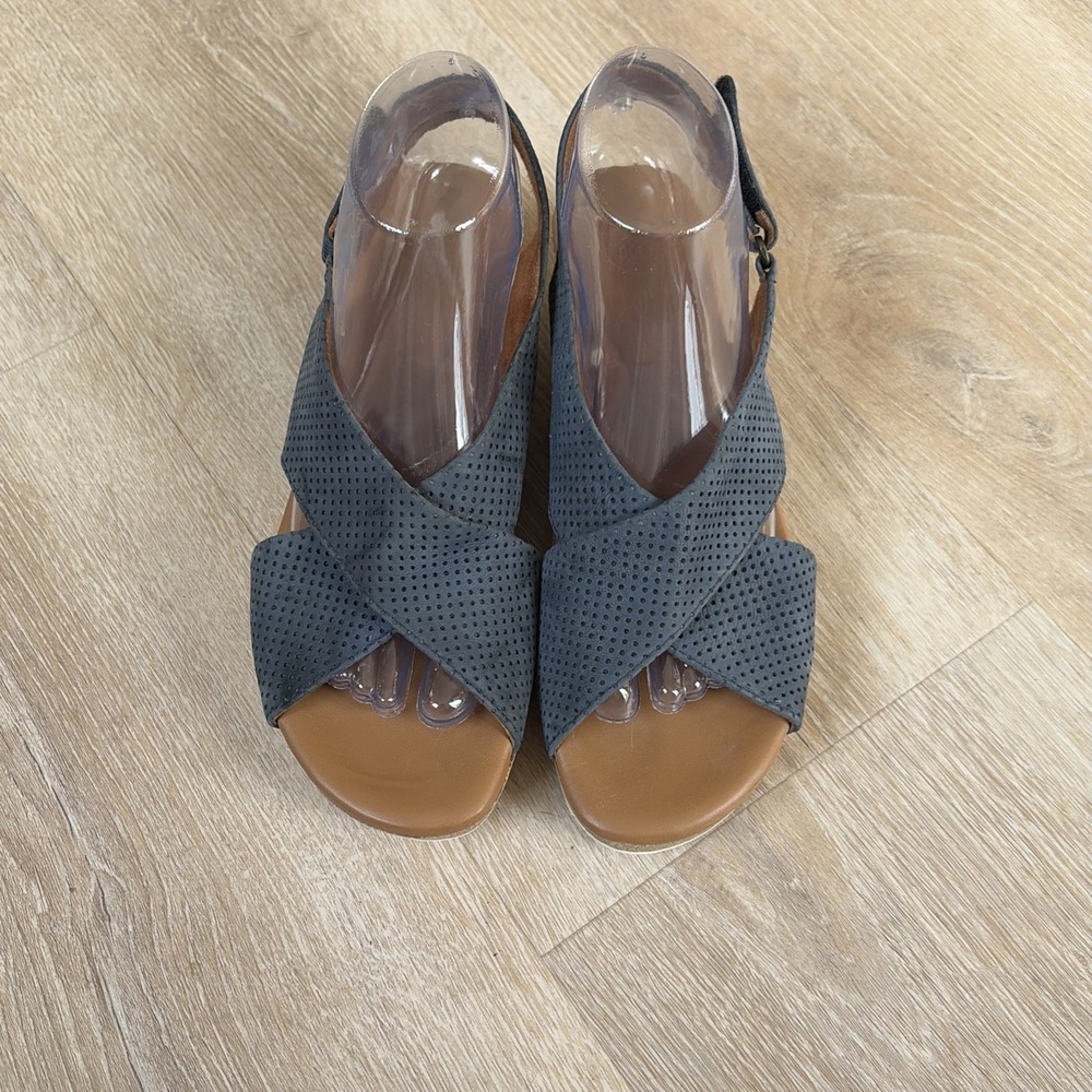 Paul Green Blue Suede Criss Cross Cork Wedge Sandal US 6 Hook & Loop Close EUC - Picture 3 of 9